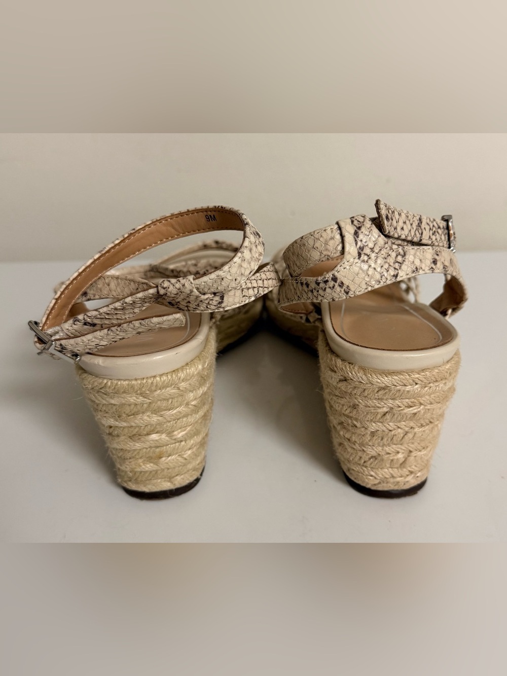 Vionic Ayda strappy espadrille wedges sexy chic beige snake print leather size 9 - Picture 8 of 11